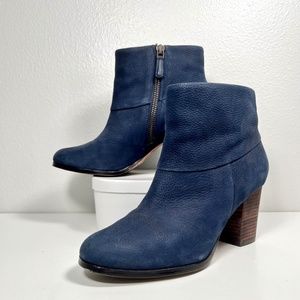 Cole Haan Nike Air Cassidy Ankle Boots in Blue (Size 6)